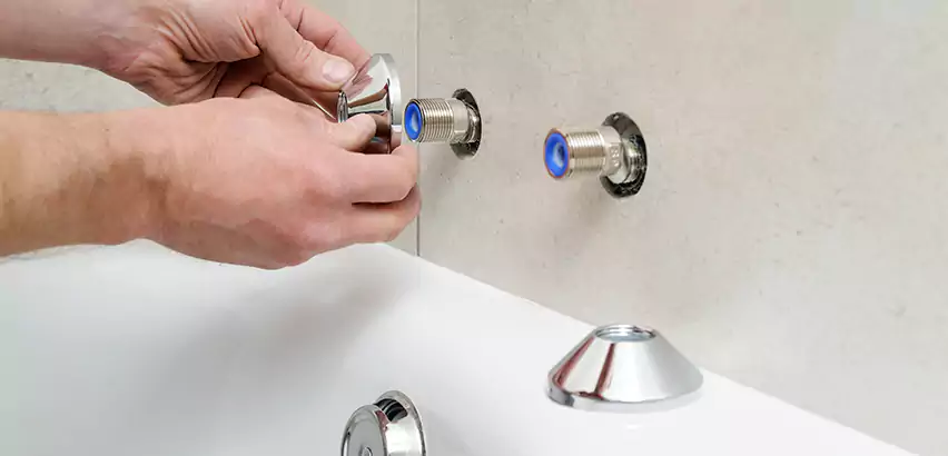 Bathtub Faucet Diverter Replacement in Merrick